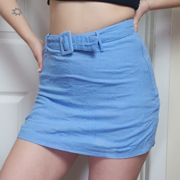 ABERCROMBIE & FITCH Mini Skirt - Picture 2 of 10